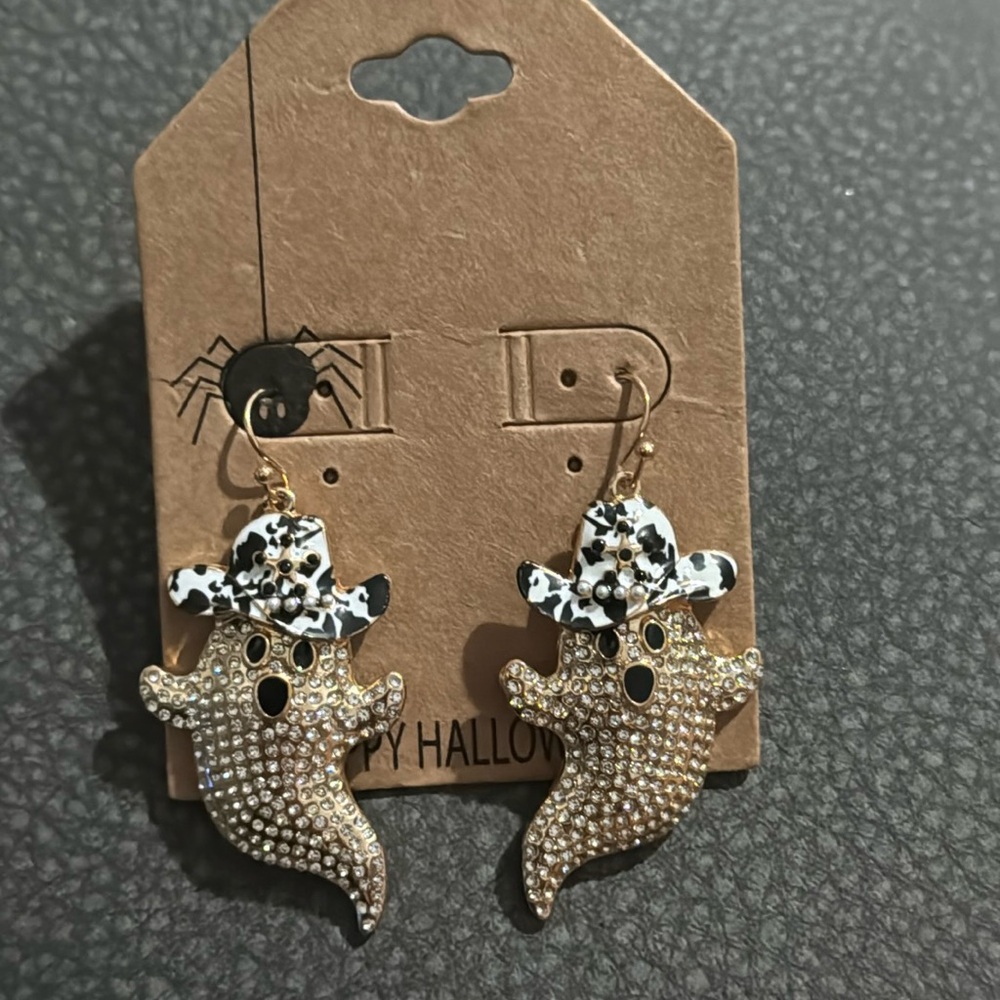 Ghost with cowgirl hat earrings nwt